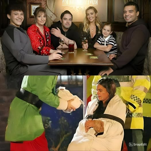 OMG SHOCKING!!! Coronation Street Christmas Chaos: A mysterious gift arrives at No.1 — but when the tag reads “To the guilty,” the entire family freezes. Who is it meant for?